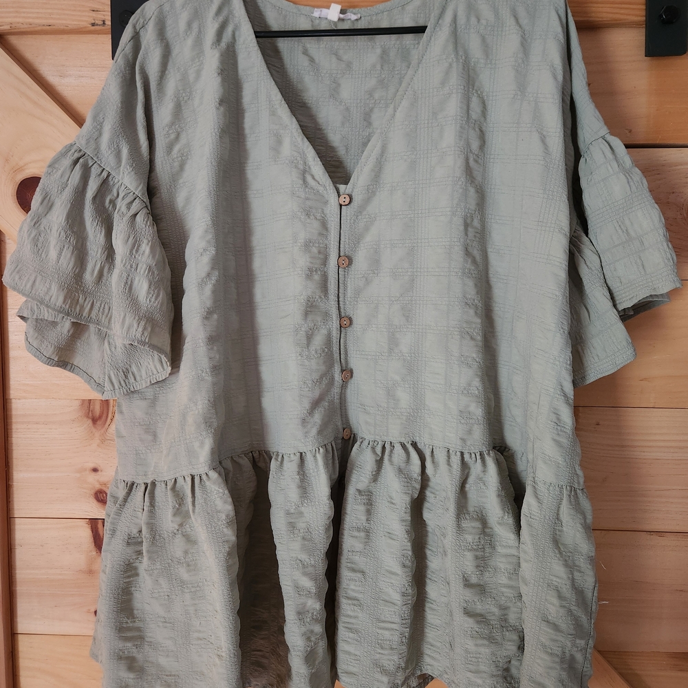 Chic Soul Light Green Button-Down Blouse